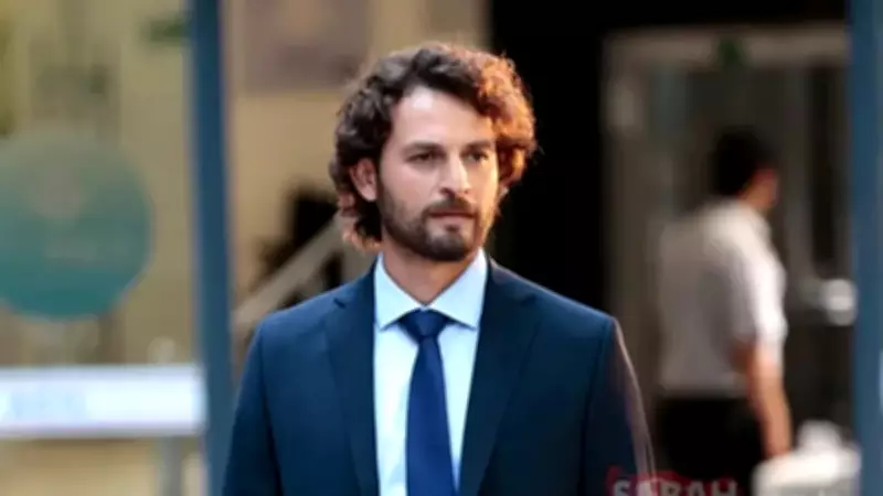 Birkan Sokullu'nun 2005'te Tuğba Ekinci Klibinde Oynadığı Ortaya Çıktı