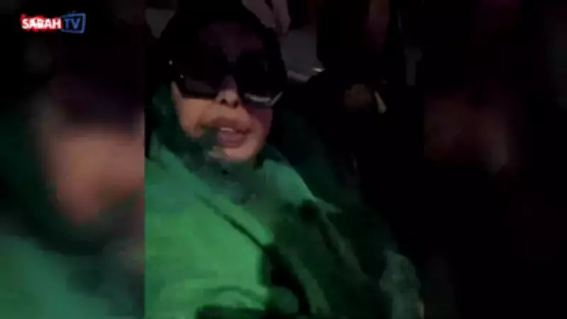 Bülent Ersoy'u Şaşkına Çeviren Genç Hayran: Diva'nın Ödü Patladı!