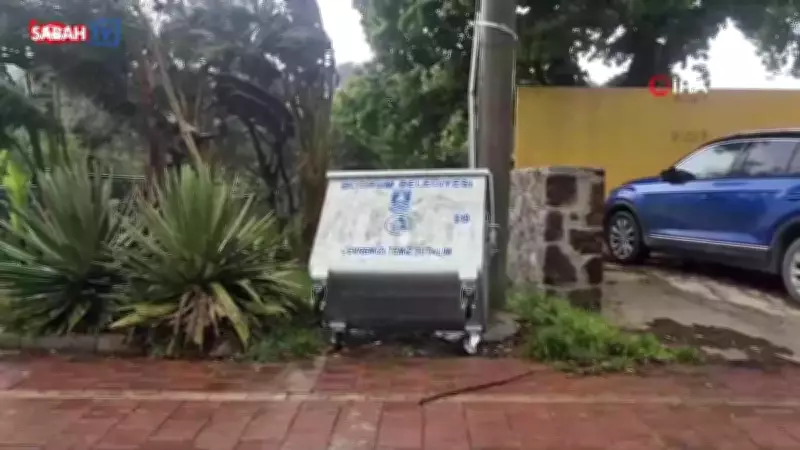 Bodrum'da Şiddetli Fırtına: İki Yelkenli Tekne Karaya Oturdu