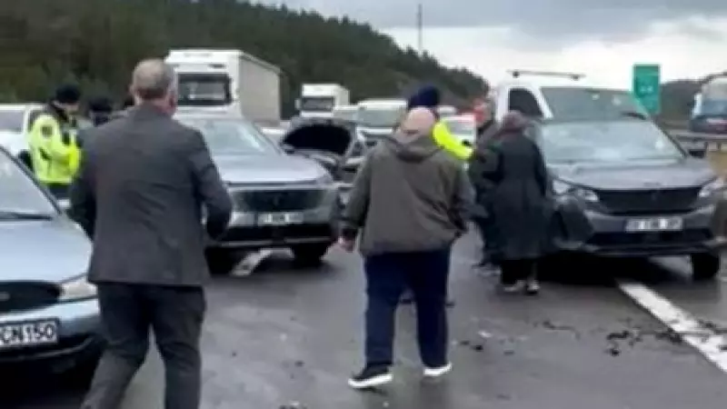 Bolu TEM Otoyolu'nda Zincirleme Kaza: 10 Araç Birbirine Girdi, 6 Yaralı