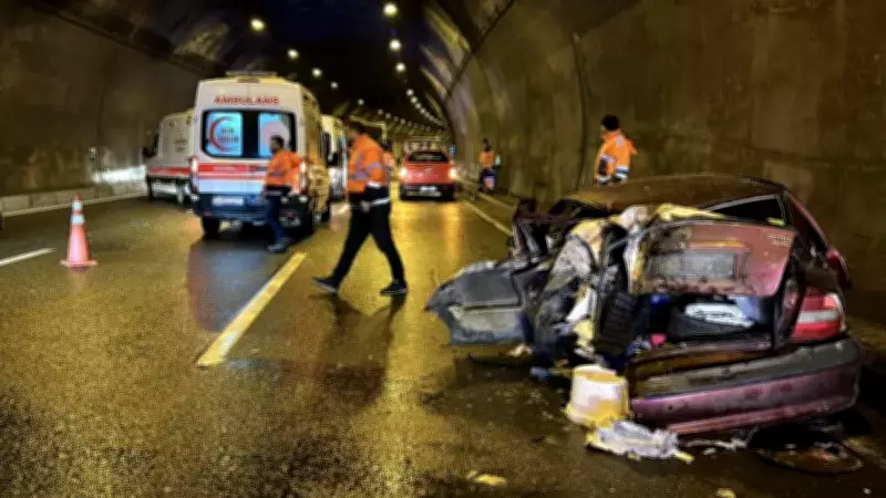 Bolu Tünelinde Korkunç Kaza: TIR'ın Arkadan Çarptığı Otomobil Hurdaya Döndü, 5 Kişi Yaralandı