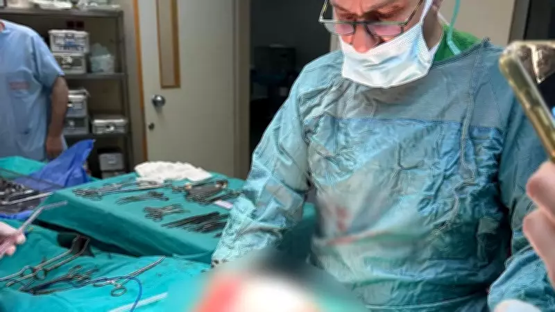 Bolu'da Lise Öğrencisinin Karnından 3,5 Kiloluk Dev Kist Çıkarıldı