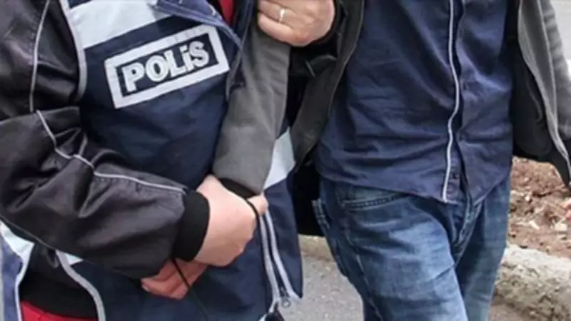 Bolu'da Okul Arkadaşlarını Tehdit Eden Genç Gözaltına Alındı