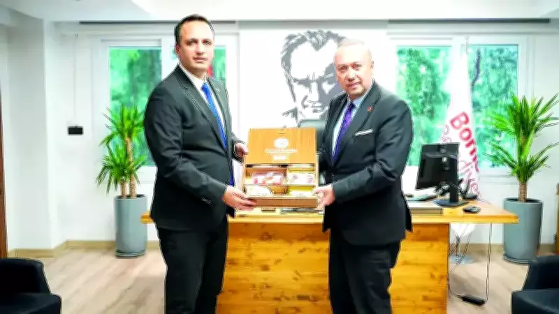 Bornova Belediyesi'nde Torpil Skandalı: Başkan 'Münferit Hata' Dedi, Tepkiler Büyüyor