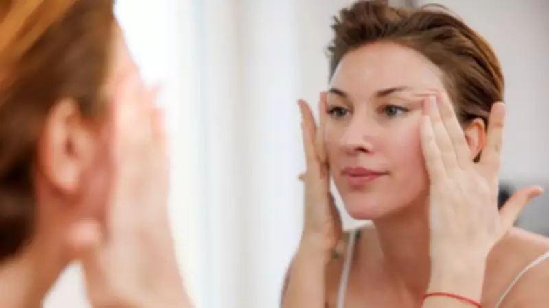 Botoksu Unutun! Bu Doğal Yağ Kırışıklıkları Ütü Gibi Açıyor