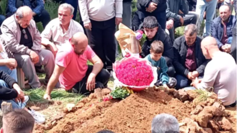 Burdur'da düğün hazırlığı yapan çift banyoda ölü bulundu, baba gelin çiçeğini mezara koydu