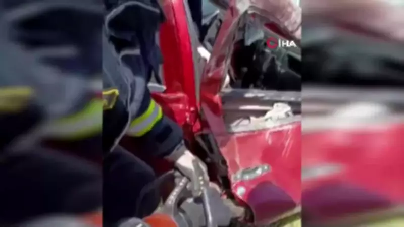 Burdur'da Kontrolden Çıkan Otomobil Şarampole Savruldu: 2 Kişi Yaralandı