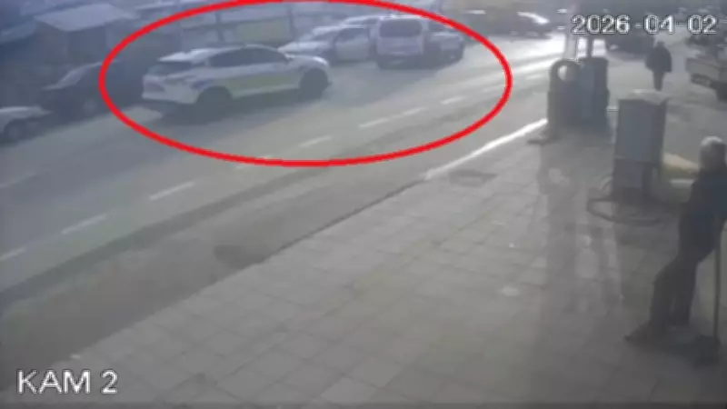 Bursa'da Seyir Halindeki Araç Silahlı Saldırıya Uğradı: Yaralı Sürücü Polise Sığındı