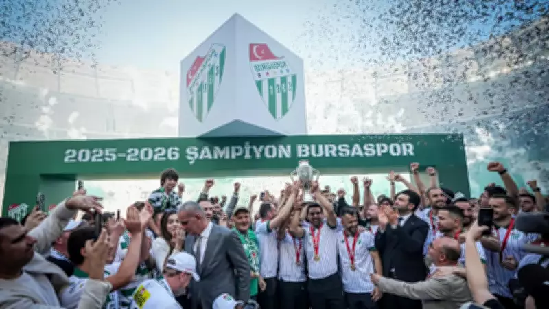 Bursaspor şampiyonluk kupasına kavuştu! Coşkulu tören