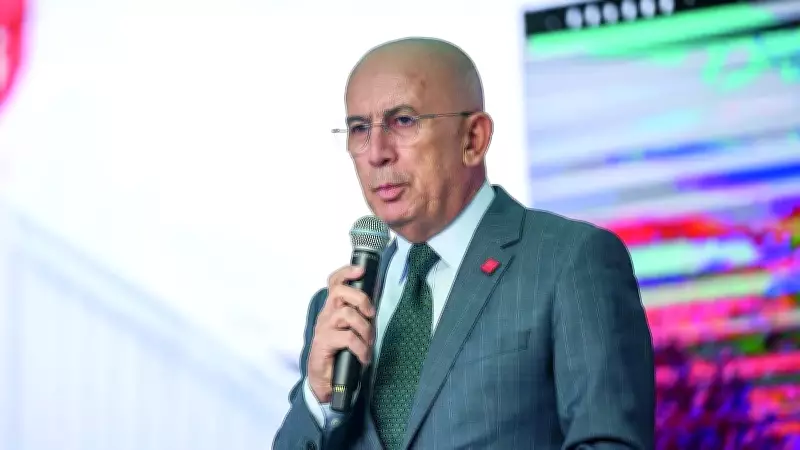 CHP'de Olağanüstü Toplantı Gerginliği: Özgür Özel'in Daveti Kulisleri Karıştırdı