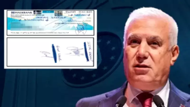 CHP'li Bursa Büyükşehir Belediyesi Yolsuzluk Soruşturmasında WhatsApp Yazışmaları Şok Etti