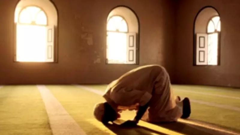 Cuma namazı nasıl kılınır, kaç rekattır? Adım adım kılınışı