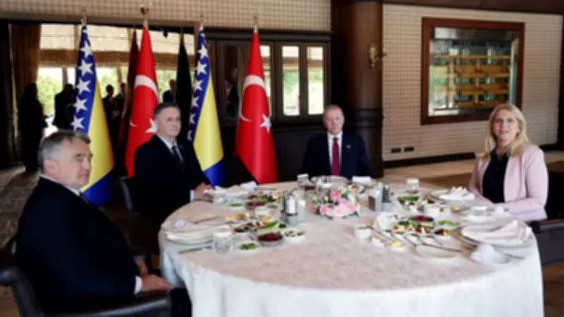 Cumhurbaşkanı Erdoğan, Bosna Hersek Devlet Başkanlığı Konseyi Üyeleriyle Antalya'da Görüştü