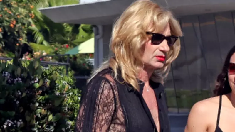 David Duchovny Yeni Filminde Kadın Kılığında Tanınmaz Hale Geldi