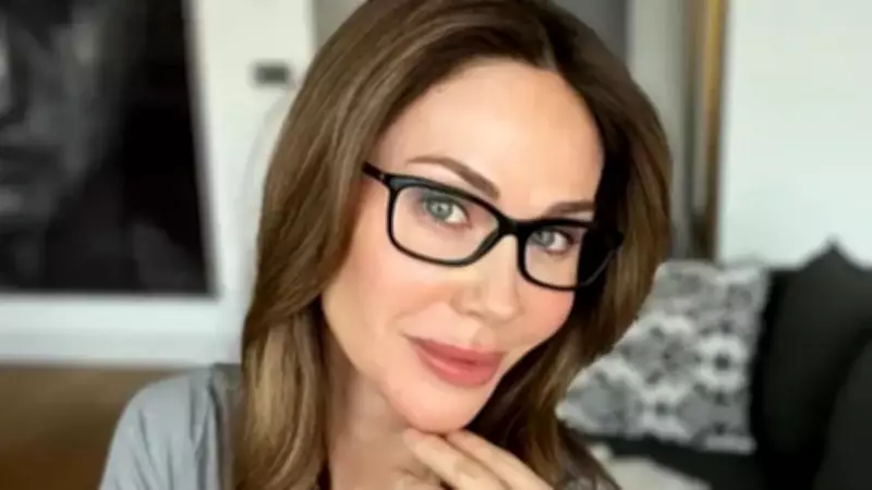 Demet Şener'den 49. Yaş Günü Paylaşımı: Podyumdaki Günlerini Aratmıyor