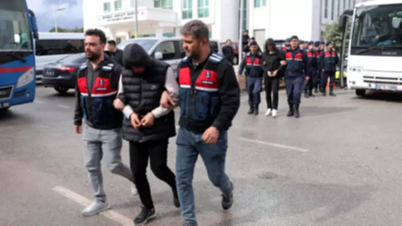 Denizli Jandarması 10 İlde Siber Dolandırıcılık Operasyonu: 14 Gözaltı