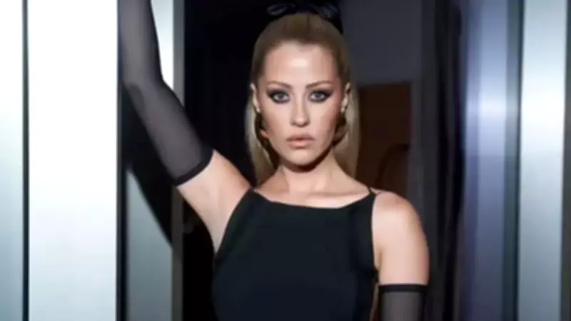 Derya Uluğ'un Yeni Şarkısı 'Hani' ile Ayrılık Hikayesi Müzikseverlerle Buluştu