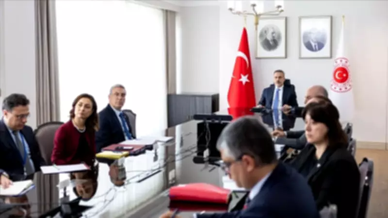 Dışişleri Bakanı Fidan, Hürmüz Boğazı'nı Görüştüğü Çevrimiçi Toplantıya Katıldı