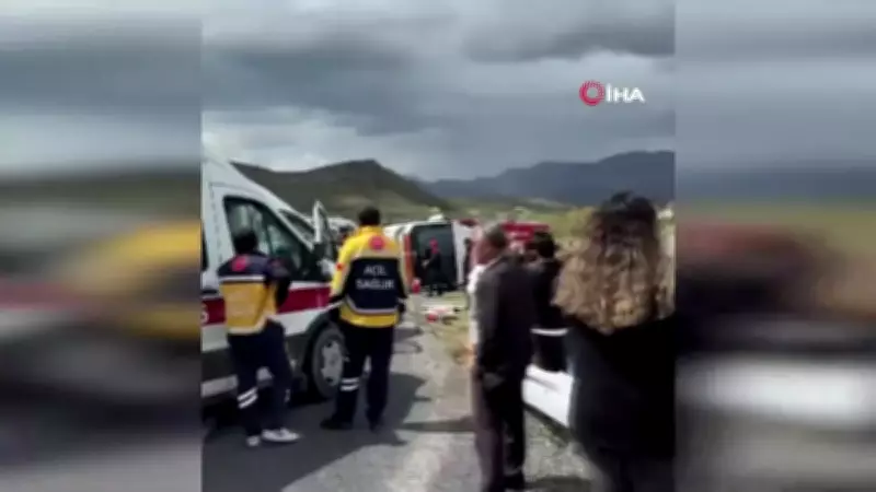 Diyarbakır'da Yolcu Otobüsü Devrildi: 1 Kişi Hayatını Kaybetti, 13 Kişi Yaralandı