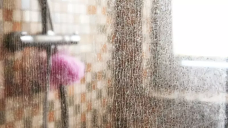 Duş Kabini Kirecini 5 Dakikada Yok Eden Doğal Yöntem Açıklandı