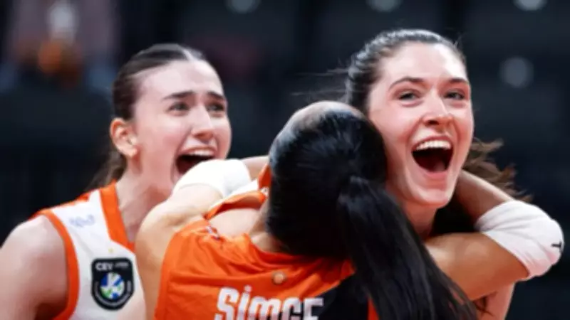 Eczacıbaşı Dynavit, Zeren Spor'u 3-1'le Geçerek Play-off'ta Öne Geçti