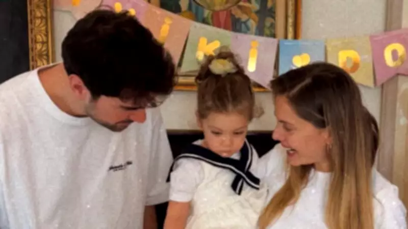 Eda Ece ve Buğrahan Tuncer'in Kızı Mina İpek 2 Yaşına Bastı