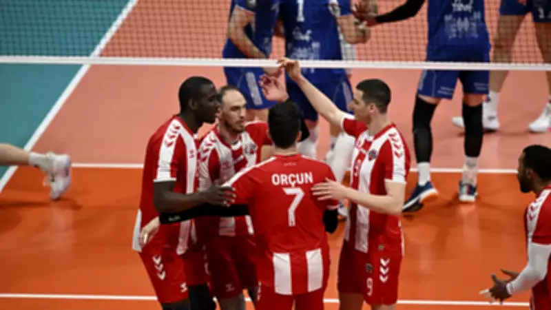 Efeler Ligi final serisi 3. maçında Ziraat Bankkart şampiyonluğa yakın