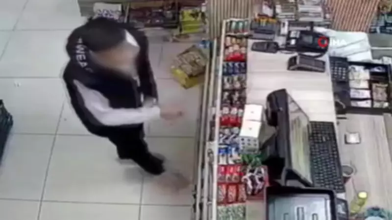 Elazığ'da Market Soygunu: Kasiyeri Yönlendirip Eriği Çalan Şahıs Kameralara Yakalandı