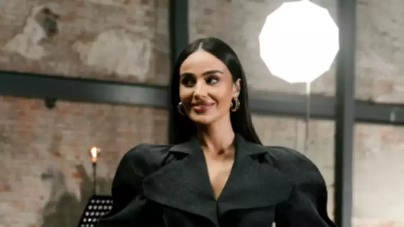 Elif Buse Doğan'a röportajda 'şarkı söyle' diyen kadınlar güldürdü