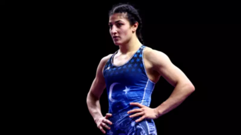 Elvira Süleyman Kamaloğlu'ndan Avrupa Güreş Şampiyonası'nda gümüş madalya