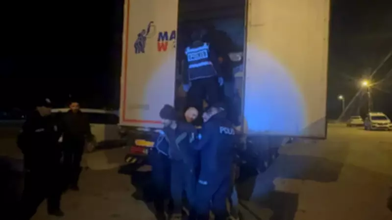 Erbaa'da Film Gibi Operasyon: TIR Dorsesinde 18 Düzensiz Göçmen Yakalandı