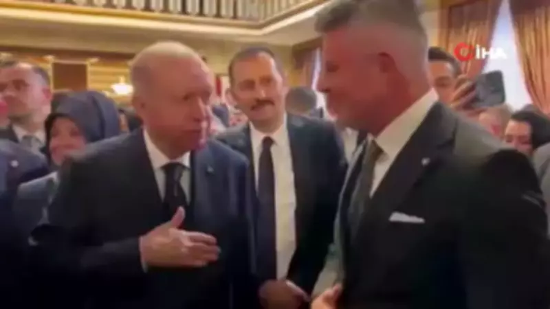 Erdoğan, 23 Nisan Resepsiyonu'nda Fenerbahçe Başkanı Saran'la Görüştü