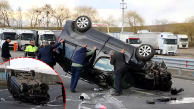 Erzurum'da Hafif Ticari Araç ile Otomobil Çarpıştı: 4 Yaralı