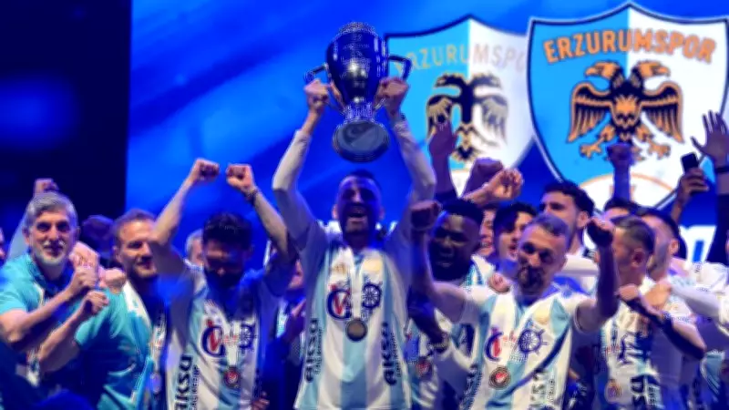 Erzurumspor FK, Trendyol 1. Lig'de şampiyonluk kupasını kaldırdı