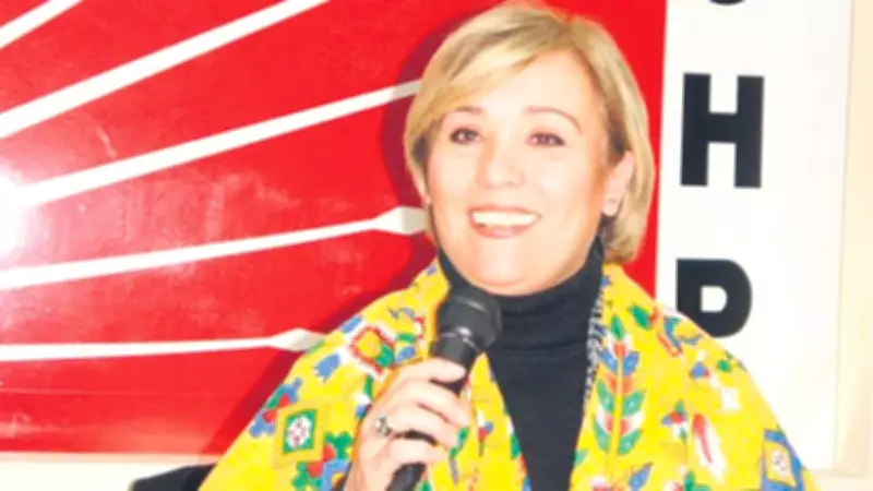 Eski CHP'li Atılgan: 'Deniz Baykal Videoyla Gitti, Bunlar Hâlâ İstifa Etmiyor'