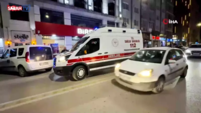 Eskişehir'de Gruplar Arası Kavga: 1 Kişi Bıçaklandı, 4 Kişi Darp Edildi