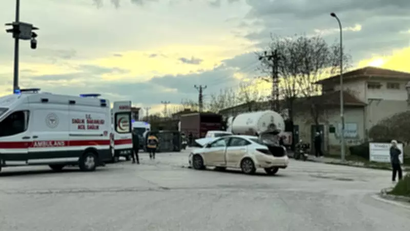 Eskişehir'de Zincirleme Trafik Kazası: 4 Araç Karıştı, 7 Kişi Yaralandı