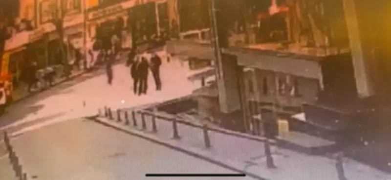 Fatih'teki Kurye Cinayeti Görüntüleri Ortaya Çıktı: Şüpheliler Kaçma Hazırlığındayken Yakalandı