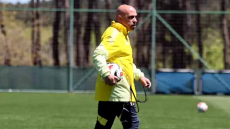 Fenerbahçe, Başakşehir maçı hazırlıklarını sürdürdü