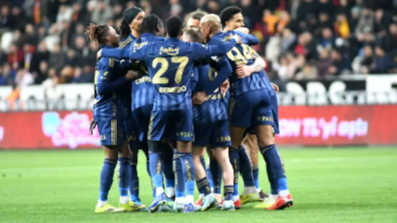 Fenerbahçe Kayserispor'u 4-0 Yendi, Liderlik Yolunda Kritik Galibiyet Aldı