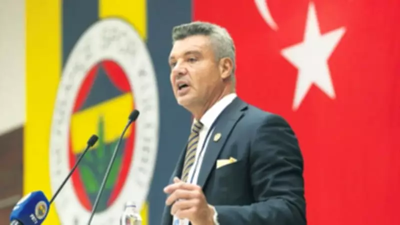 Fenerbahçe'de Saran'dan Futbolculara: En Azından Şampiyonlar Ligi'ne Gidin