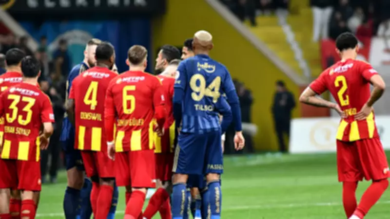 Fenerbahçe'den Kayserispor Maçına İlişkin 'Yorumsuz' Video Paylaşımı
