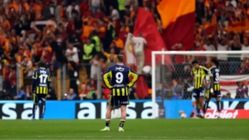 Fenerbahçe'nin Galatasaray Derbisindeki Hezimeti Spor Yazarlarının Kaleminde