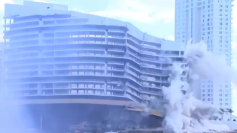 Florida'daki 23 Katlı Dev Otel Kontrollü Patlatmayla Yok Oldu