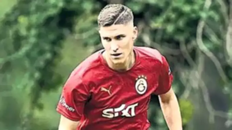 Galatasaray'da Forvet Transferi: Sallai veya Barış İçin Görüşmeler Sürüyor