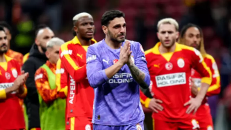 Galatasaray'da Günay Güvenç'e Önce Islık, Sonra Destek: Gözyaşlarına Hakim Olamadı