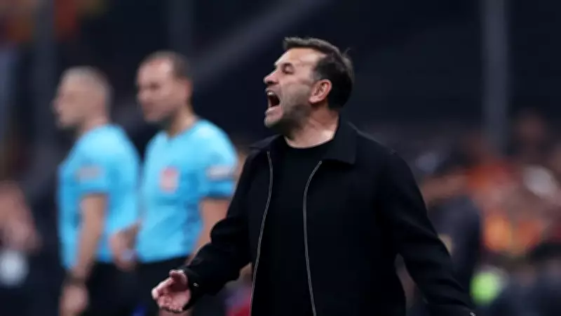 Galatasaray'dan Fenerbahçe derbisinde penaltı itirazları! Okan Buruk çılgına döndü