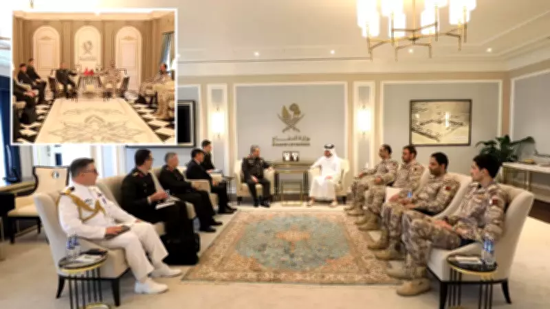Genelkurmay Başkanı Bayraktaroğlu, Katar'da Savunma Bakanı ile Görüştü