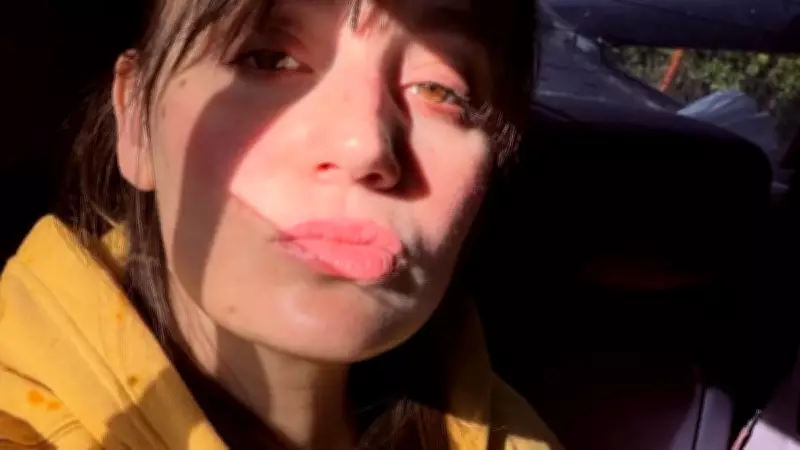 Gizem Karaca, 62 Bin Fotoğraf Arasından Seçtiği Yaz Karelerini Paylaştı