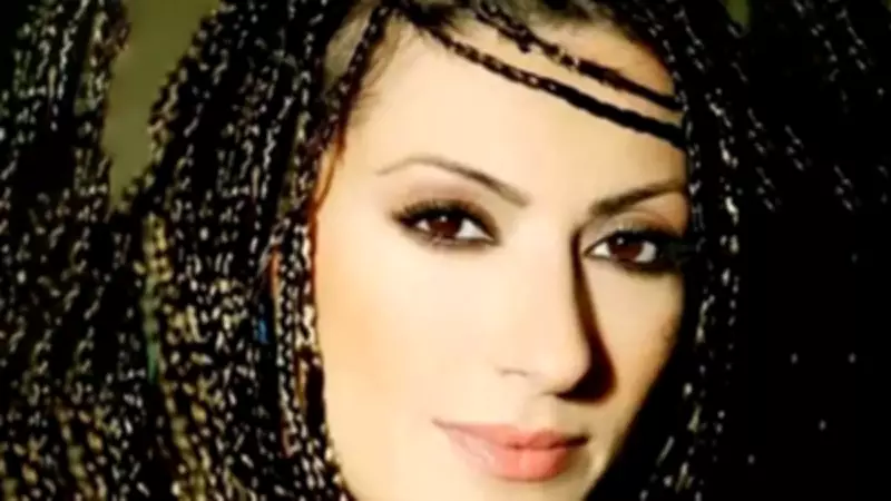 Gülay Sezer'in Şaşırtan Değişimi: 'Cesaretin Var mı Aşka' Şarkısıyla Ünlü Sanatçının Son Hali